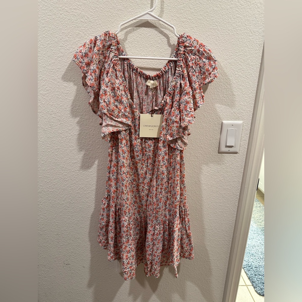 NWT! Cynthia Rowley Floral babydoll dress with tassel belt in medium